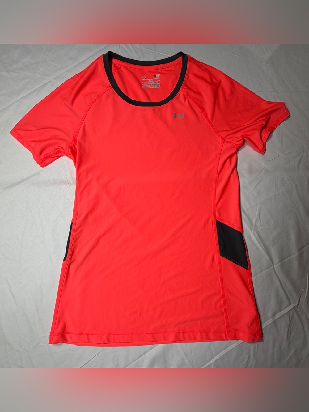 Under Armour Women's HeatGear Fitted Short Sleeve Athletic Top - Size Small